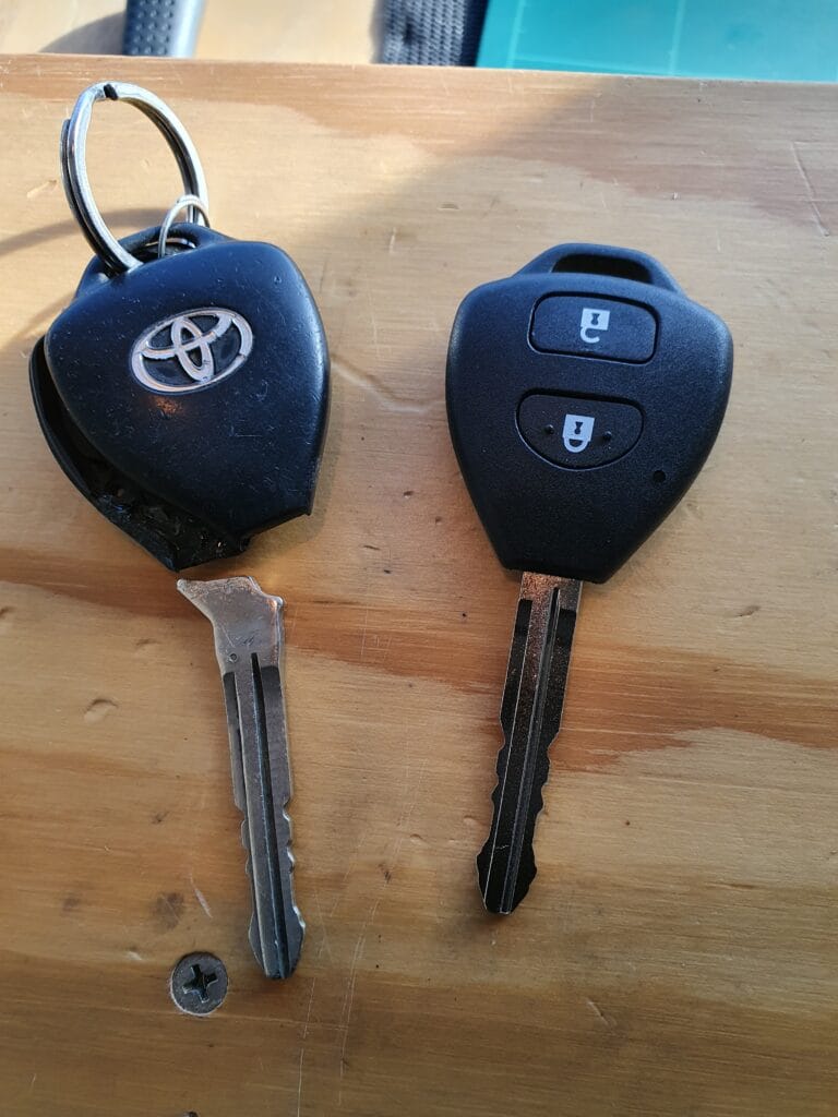 broken toyota key
